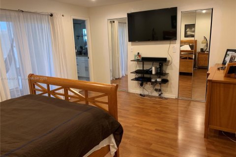 Снять в аренду таунхаус в Помпано-Бич, Флорида 3 спальни, 120.77м2, № 1964502 - фото 7