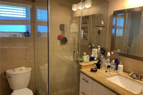 Снять в аренду таунхаус в Помпано-Бич, Флорида 3 спальни, 120.77м2, № 1964502 - фото 10