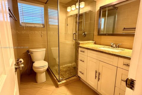 Снять в аренду таунхаус в Помпано-Бич, Флорида 3 спальни, 120.77м2, № 1964502 - фото 9