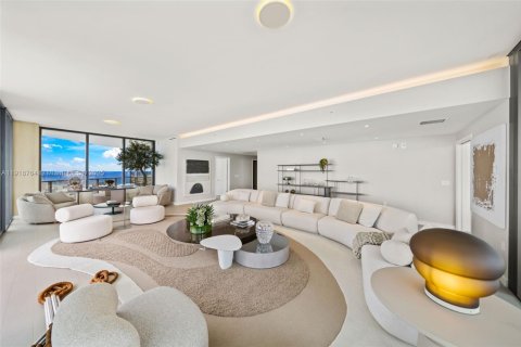Condo in Miami Beach, Florida, 4 bedrooms  № 2017343 - photo 9