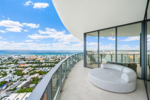 Condo in Miami Beach, Florida, 4 bedrooms  № 2017343 - photo 14