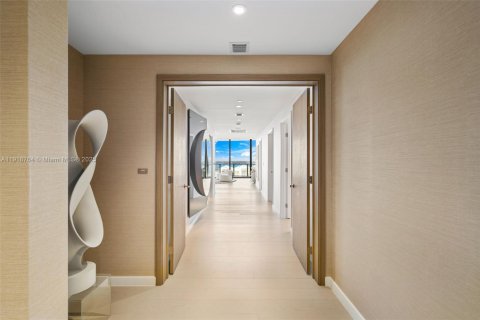 Condo in Miami Beach, Florida, 4 bedrooms  № 2017343 - photo 4