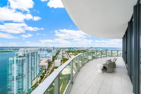 Condo in Miami Beach, Florida, 4 bedrooms  № 2017343 - photo 29