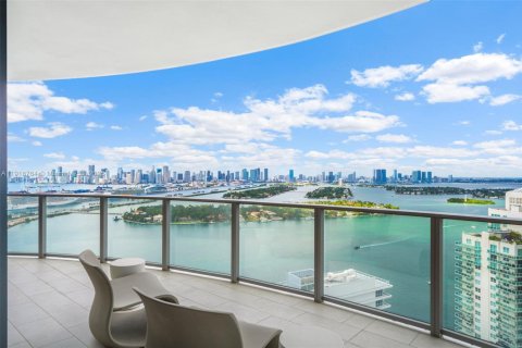 Condo in Miami Beach, Florida, 4 bedrooms  № 2017343 - photo 13