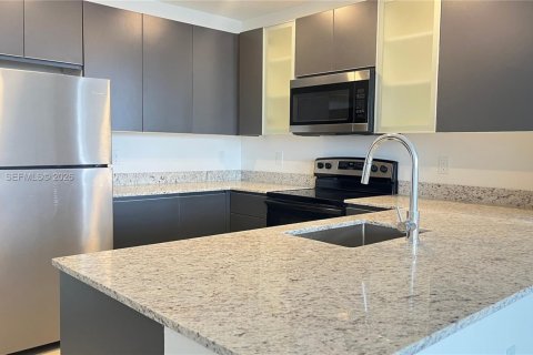 Copropriété à louer à Orlando, Floride: 2 chambres, 94.76 m2 № 2269642 - photo 6