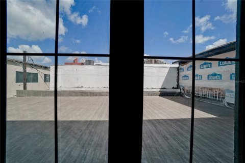 Commercial property in Bradenton, Florida 903.47 sq.m. № 2284150 - photo 17