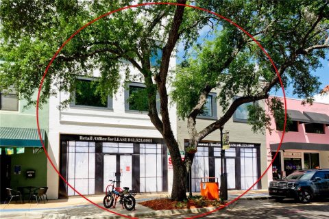 Commercial property in Bradenton, Florida 903.47 sq.m. № 2284150 - photo 3