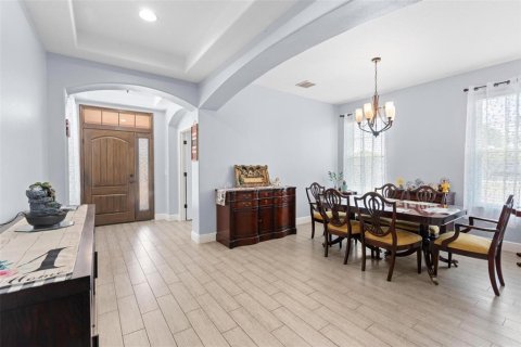 House in Davenport, Florida 4 bedrooms, 287.63 sq.m. № 2230439 - photo 8