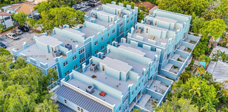 Таунхаус в Форт-Лодердейл, Флорида 3 спальни № 1940786