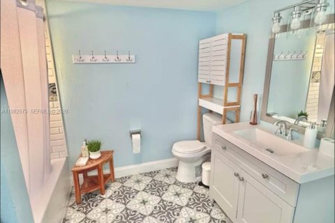 Купить виллу или дом в Лейк-Уорт, Флорида 3 спальни, 83.61м2, № 2049828 - фото 13