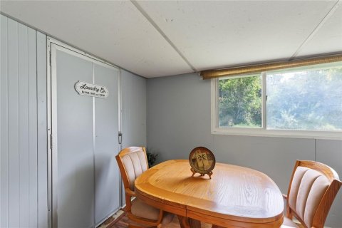 Condo in New Port Richey, Florida, 2 bedrooms  № 2208906 - photo 19