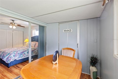 Condo in New Port Richey, Florida, 2 bedrooms  № 2208906 - photo 20