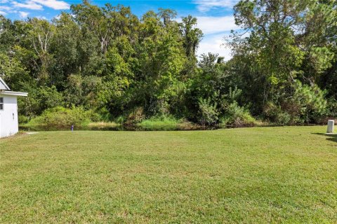 Condo in New Port Richey, Florida, 2 bedrooms  № 2208906 - photo 25
