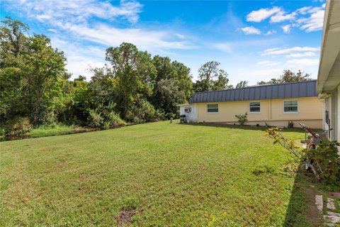 Condo in New Port Richey, Florida, 2 bedrooms  № 2208906 - photo 24