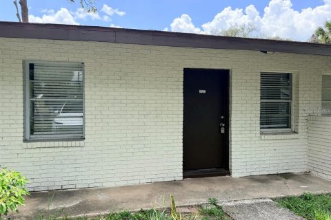 Appartement à Umatilla, Floride 2 pièces, 65.03 m2 № 2322640