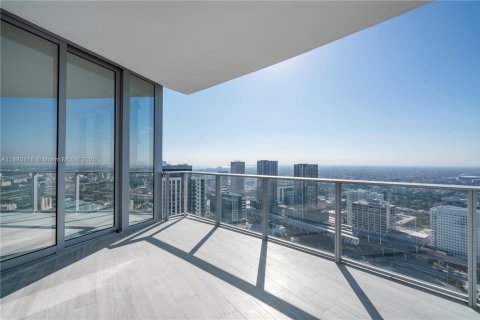 Condo in Miami, Florida, 1 bedroom  № 1928842 - photo 3