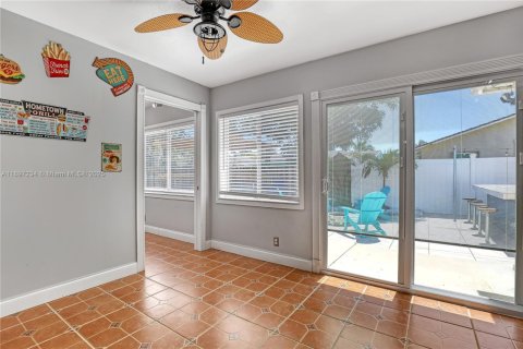 Купить виллу или дом в Ривьера-Бич, Флорида 3 спальни, 89.74м2, № 1948749 - фото 7