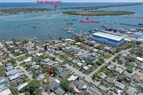 Купить виллу или дом в Ривьера-Бич, Флорида 3 спальни, 89.74м2, № 1948749 - фото 17