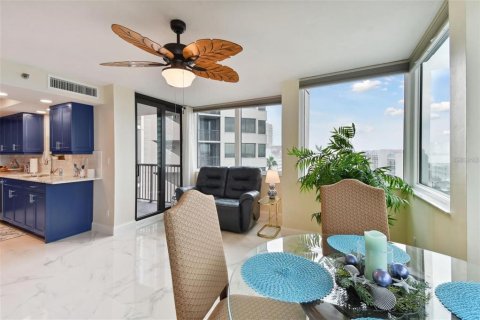 Condo in Clearwater, Florida, 2 bedrooms  № 1572612 - photo 22