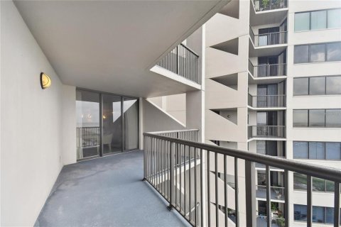Condo in Clearwater, Florida, 2 bedrooms  № 1572612 - photo 24