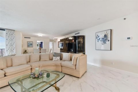 Condo in Clearwater, Florida, 2 bedrooms  № 1572612 - photo 10