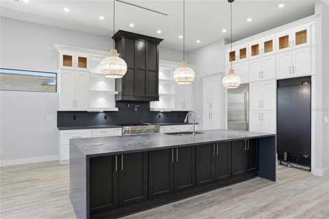 Villa ou maison à vendre à Cape Coral, Floride: 4 chambres, 280.47 m2 № 2408668 - photo 11