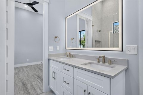 Villa ou maison à vendre à Cape Coral, Floride: 4 chambres, 280.47 m2 № 2408668 - photo 30
