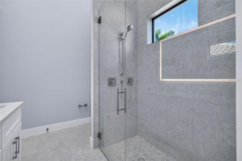 Villa ou maison à vendre à Cape Coral, Floride: 4 chambres, 280.47 m2 № 2408668 - photo 29