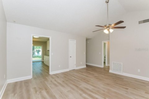 Casa en alquiler en Tampa, Florida, 2 dormitorios, 101.64 m2 № 1914661 - foto 3