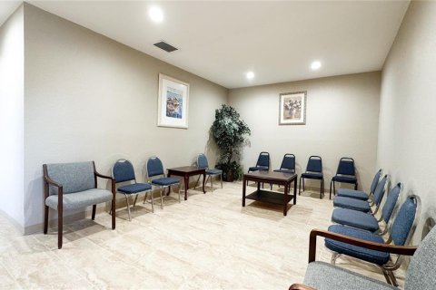 Propiedad comercial en alquiler en Lakeland, Florida, 165.37 m2 № 1651539 - foto 3
