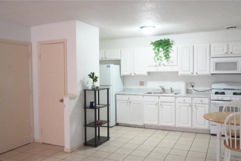 Condominio en alquiler en Gainesville, Florida, 2 dormitorios, 73.11 m2 № 1841500 - foto 3