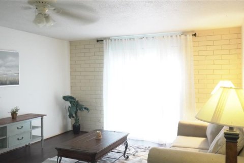 Condominio en alquiler en Gainesville, Florida, 2 dormitorios, 73.11 m2 № 1841500 - foto 7