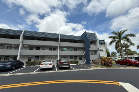 Copropriété à vendre à Margate, Floride: 2 chambres, 86.4 m2 № 1731673 - photo 15