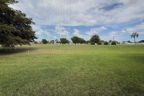 Copropriété à vendre à Margate, Floride: 2 chambres, 86.4 m2 № 1731673 - photo 10