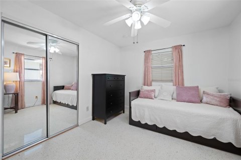 Condominio en venta en Seminole, Florida, 2 dormitorios, 71.07 m2 № 2097905 - foto 16