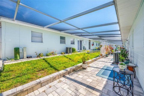 Condominio en venta en Seminole, Florida, 2 dormitorios, 71.07 m2 № 2097905 - foto 21