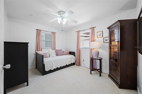 Condominio en venta en Seminole, Florida, 2 dormitorios, 71.07 m2 № 2097905 - foto 15