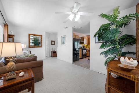Condominio en venta en Seminole, Florida, 2 dormitorios, 71.07 m2 № 2097905 - foto 8