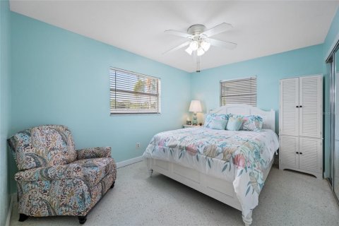 Condominio en venta en Seminole, Florida, 2 dormitorios, 71.07 m2 № 2097905 - foto 12
