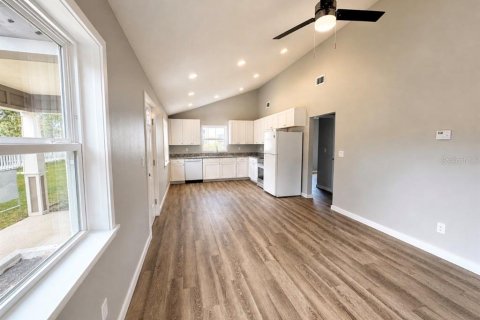 House in Groveland, Florida 2 bedrooms, 62.43 sq.m. № 2105145 - photo 4