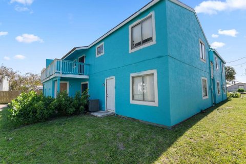 Commercial property in St. Lucie, Florida 371.98 sq.m. № 2083382 - photo 7