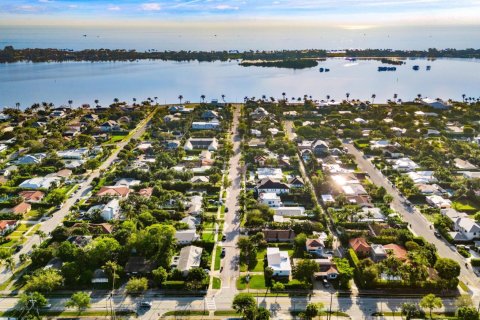 Casa en venta en West Palm Beach, Florida, 3 dormitorios, 199.93 m2 № 1092428 - foto 1