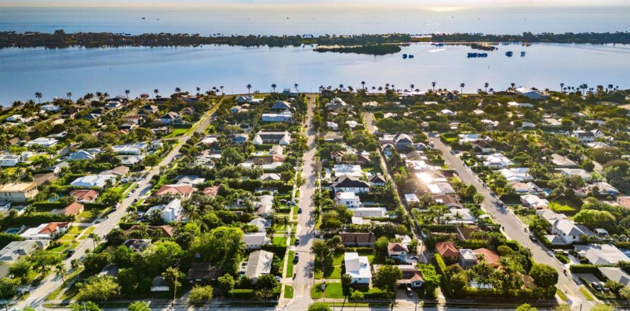 Casa en West Palm Beach, Florida 3 dormitorios, 199.93 m2 № 1092428