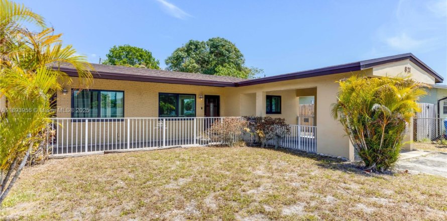 Casa en Oakland Park, Florida 2 dormitorios, 210.8 m2 № 1946965