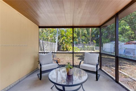 Casa en alquiler en Oakland Park, Florida, 2 dormitorios, 210.8 m2 № 1946965 - foto 16