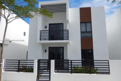 Touwnhouse à Miami, Floride 3 chambres, 176.51 m2 № 2000178