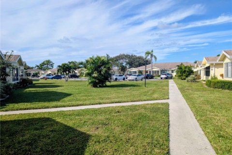 Villa ou maison à louer à Delray Beach, Floride: 1 chambre, 99.22 m2 № 1967738 - photo 21