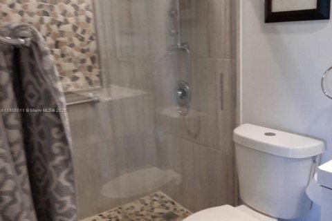 Villa ou maison à louer à Delray Beach, Floride: 1 chambre, 99.22 m2 № 1967738 - photo 8