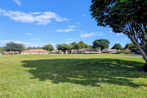 Villa ou maison à louer à Delray Beach, Floride: 1 chambre, 99.22 m2 № 1967738 - photo 3