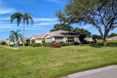 Villa ou maison à louer à Delray Beach, Floride: 1 chambre, 99.22 m2 № 1967738 - photo 2
